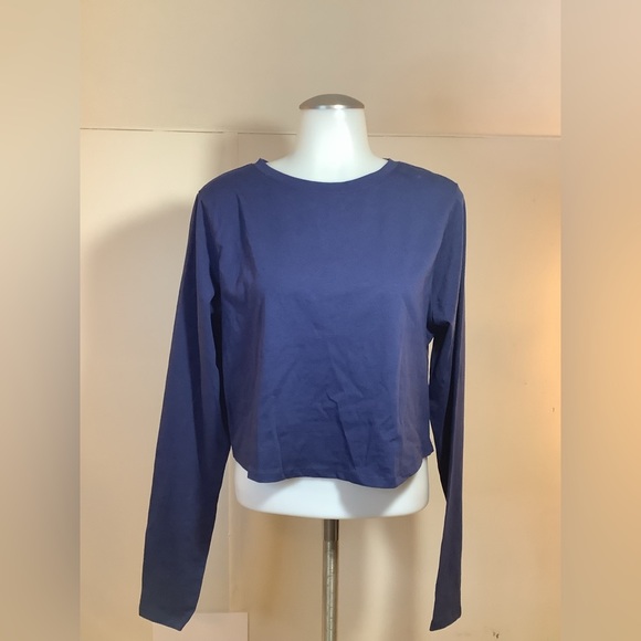 3X Navy long sleeve crop top soft lightweight tee shirt material. - Picture 9 of 11